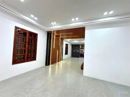 Bán nhà phố tứ liên, q tây hồ, gần hồ tây, 70m2, 6 tầng,thang máy, ngõ ô tô, 18 tỷ