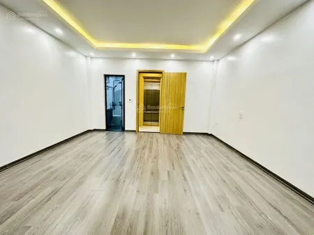 Nhà tứ liên 46m mặt tiền 3.9m 5 tầng mới tinh..30m ra ô tô. ngõ thông.sáng thoáng 2 mắt
