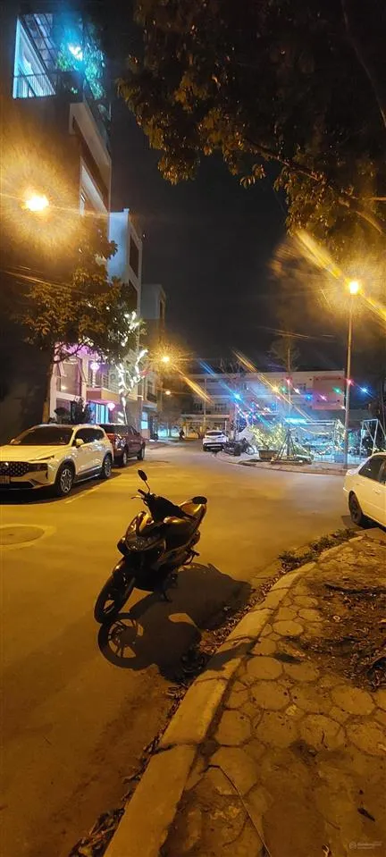 Bán đất mặt đường vũ lăng tự khoát xã ngũ hiệp dt 100m2 giá 29 tỷ đồng. xin lộc0962 658 ***
