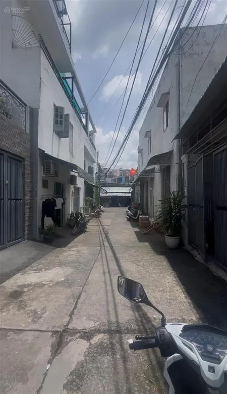 Bán lô đất tên lửa 6x20m (120m2) đối diện trường học bình trị đông b. 10.2 tỷ