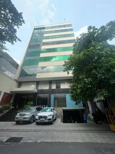 Tòa nhà 1 hầm 10 tầng trung tâm tân bình dt sàn 2.036m² giá 199 tỷ