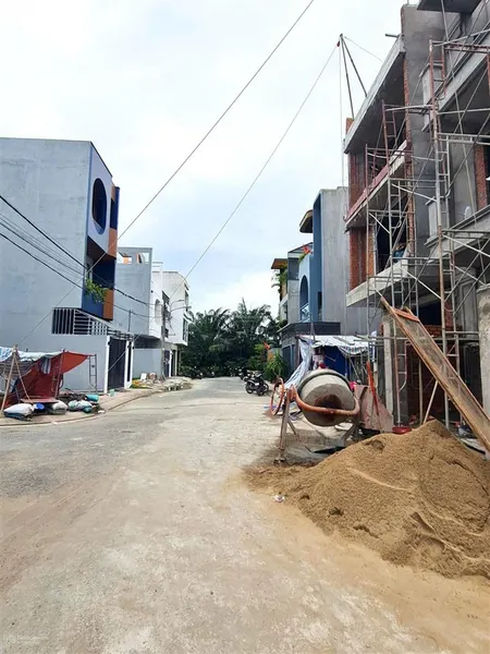 Bán nhà mới 100%, kdc đ. long thuận, p. long phước, quận 9