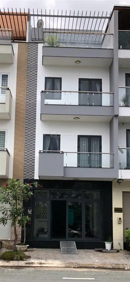 Chính chủ thiện chí bán nhà phố 5x17m (85m2) tại jamona city đào trí quận 7 để lại nt đẹp giá 12 tỷ