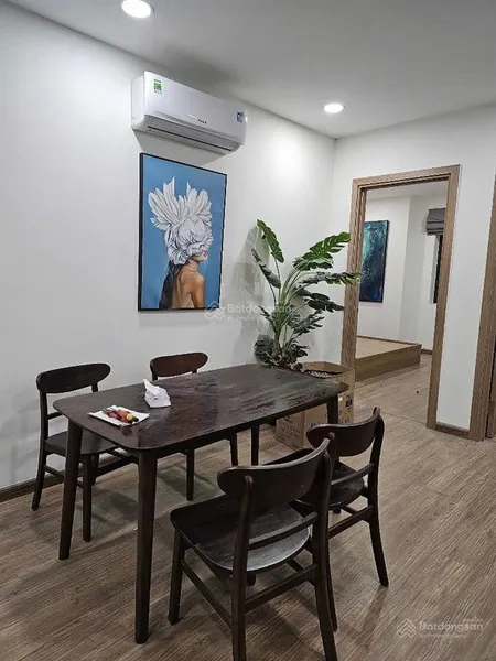 Bán gấp căn hộ chung cư 8 gấp căn hộ chung cư 80m2 tại berriver jardin long biên, giá 7.8 tỷ