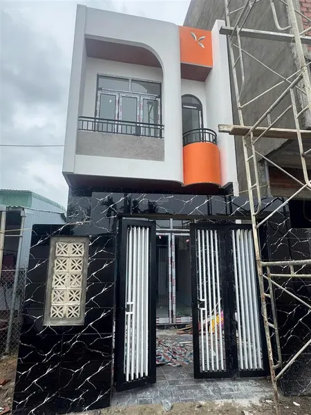 Nhà 2 tầng mới xây, kiệt ô tô 4m, gần bệnh viện đa khoa cẩm lệ, đà nẵng