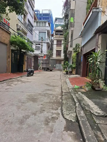 Lai xá, 77m giá 10 lẻ 3, phân lô, ô tô, ngõ thông, ngay gần đh thành đô, ~55m ra đường 32
