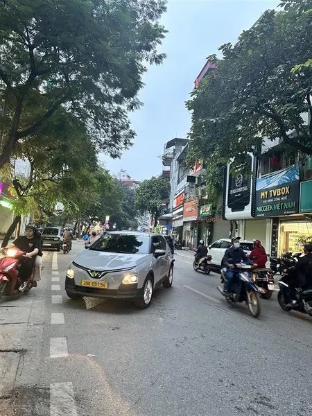Bán đất mặt phố vọng gần đại la 36,834m2 sau có thuế đất quy hoạch ổn định xây được 9 10 tầng