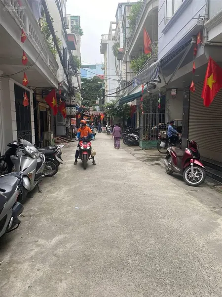 Duy nhất 1 căn! bán nhà hồng hà,phúc xá,ba đình, 20m ra ô tô tránh, 5 tầng 3 ngủ giá chỉ nhỉnh 6 tỷ
