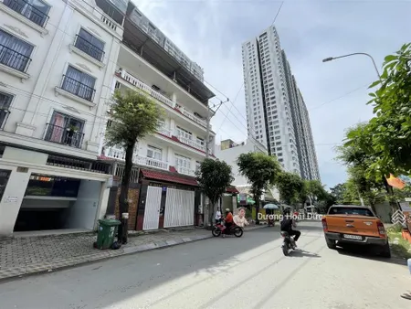 Toà căn hộ dịch vụ thu nhập ổn định mặt tiền lê thị chợ khu lacasa p. phú thuận quận 7