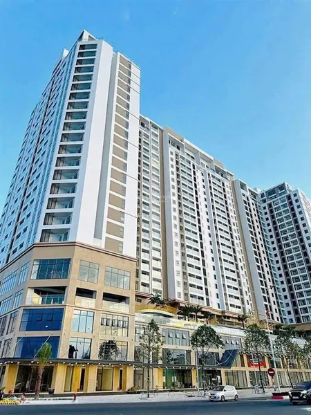 Bán nhanh shophouse ngay sãnh mt vtcp 217 m2 ở nguyễn hữu cảnh, tp. hcm. 0909 271 ***