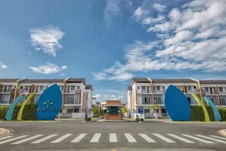 Bán shophouse d10 suncasa 1 hoà phú dt 80m2 nhà thô, giá rẻ nhất khu 3 ty350 sổ sẵn công chứng ngay