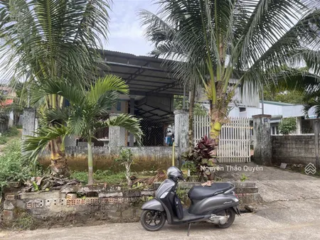 738m2 nhà vườn góc hai mặt tiền ngay trung tâm phường blao thành phố bảo lộc sẵn 200m2 thổ cư
