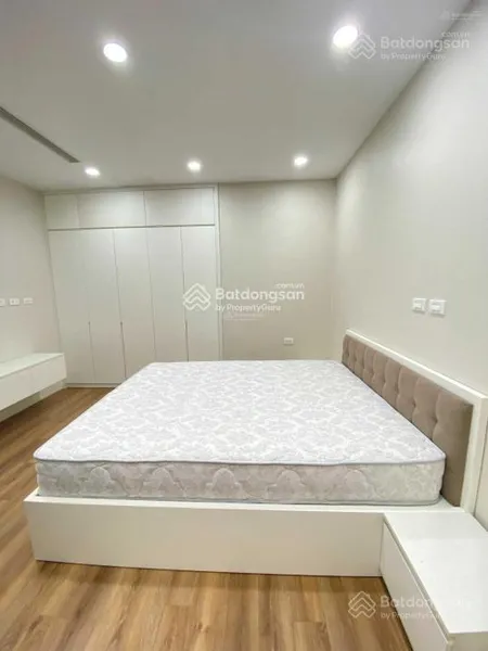 Chính chủ cần bán gấp chung cư golden palace, 3pn, 118m2, giá 60tr/m2, 0976 647 ***