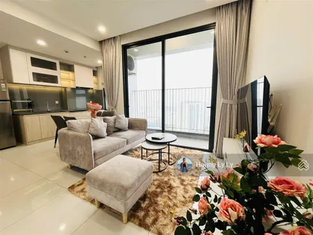 Chính chủ gửi bán căn hộ 2 phòng ngủ góc siêu đẹp tặng full nội thất chung cư the emerald golf view