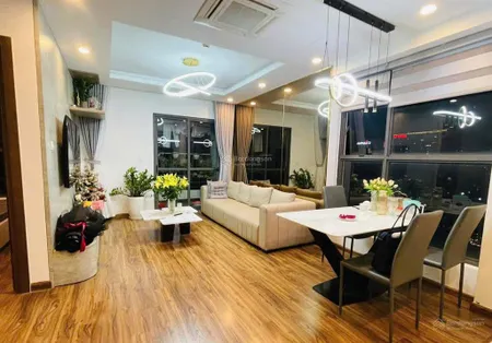 Bán căn góc 81m2, 2pn 2vs, tại central garden, q1, view thoáng, giá 5,5 tỷ, có sổ. 0949 229 ***
