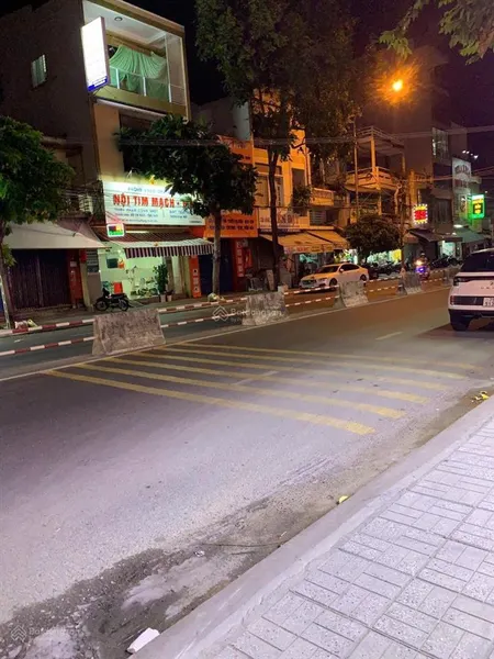Bán nhà cấp 4 hẻm lê hồng phong, ô tô vào tận nhà trung tâm tp nha trang