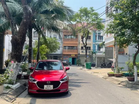 Lô góc mặt tiền phan tôn vài bước chân ra biển khu phố tây du lịch nhộn nhịp dân trí cao