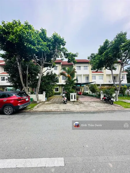 Chính chủ cần bán biệt thự 150m2 đang cho thuê 18 triệu/tháng tại oasis, thuận an, bd