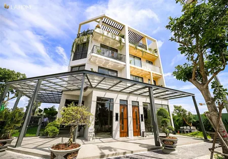 Bán căn shophouse góc 2 mặt tiền đường 18m, 3 tầng, giá 7,3 tỷ