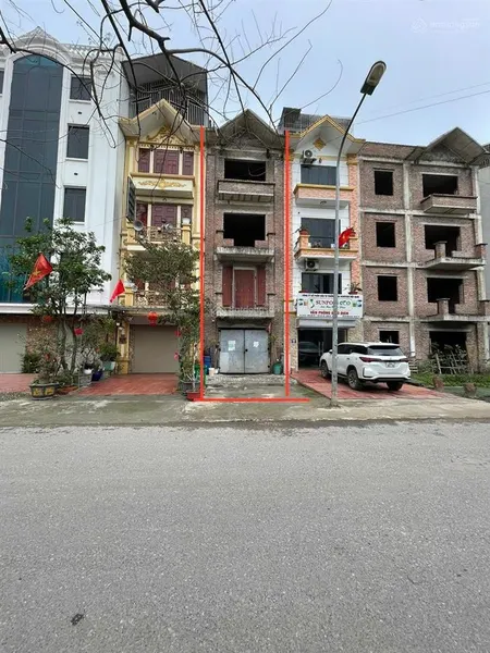 Bán nhà 4 tầng xây thô 80,7m mặt quốc lộ 6a cũ
