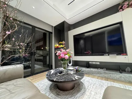 Chính chủ bán căn 105m2, 3pn + 2wc tầng trung full nt đẹp giá 13,69 tỷ cc brg the diamond residence
