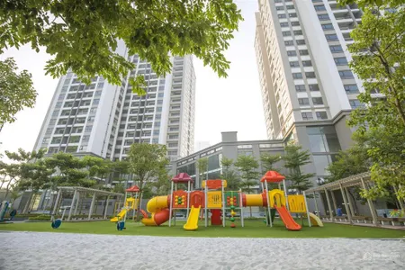 Chính chủ bán căn góc udic westlake 2pn/ 86m2 / 8.4 tỷ, view cầu nhật tân, full nội thất, sẵn sổ gd
