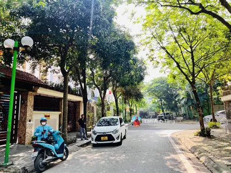 Linh đàm hoàng liệt lô đất 200m2 đường ô tô chia 2 đến 3 lô bán rất thanh khoản