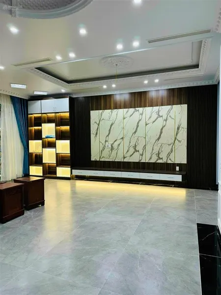 Bán biệt thự manhatan gần đường bạch đằng, vinhomes imperia hải phòng full nội thất có thang máy