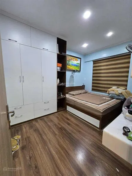 Chính chủ cần bán căn hộ tầng trung tòa hemisco xa la 90m2, 3pn. 0378 884 ***