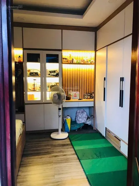 Bán nhà phố tân ấp, 8m ra mặt phố oto tránh, nhà dân xây betong chắc chắn, 30m*5t, tặng full nt