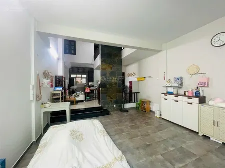 Bán nhà kdc trung sơn 100m, nhà vị trí đẹp,sh chỉ 16,3tỷ tl giá tốt cho nhà đầu tư. 0937 777 ***