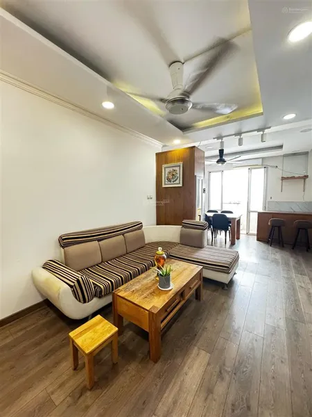 Bán chung cư central garden q1 2pn2wc 70m2 giá 5.5 tỷ shr đầy đủ. hỗ trợ vay. có ban công