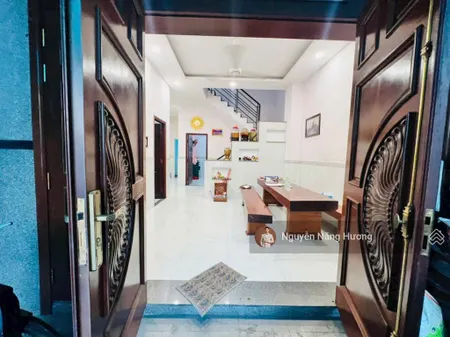 Nhà mặt tiền đường 6 linh tây 2 tầng đúc btct dtsd 123m2 nội thất đầy đủ giá chỉ 7,8 tỷ