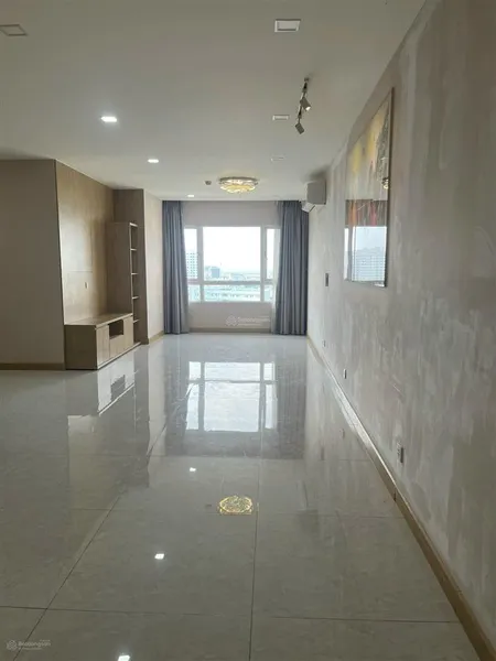 Gấp bán căn hộ đất phương nam, 3 phòng ngủ, 2wc, chỉ 5.7 tỷ