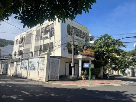 Bán đất 2 mặt tiền hùng vương mạc đĩnh chi, 329m2 giá 30 tỷ. e yến 0792 366 ***