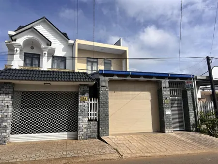 Bán nhà riêng mới xây tại nguyễn đức cảnh, 4,2 tỷ, 161m2, tiện ích đầy đủ