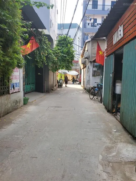 15.4 tỷ. chia lô xây ccmn. mảnh đất 125m2, mặt tiền 8m. đường 2,8m. nguyên xá minh khai