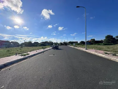 Bán lô đất mặt tiền đường hồng bàng (đường rộng 8m)