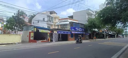 [ nhà góc 2 mặt tiền tháp bà cách biển trần phú 100m ] giá 6 tỷ