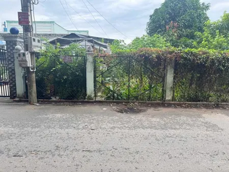 Chủ ngộp sang gấp lô đất mặt tiền 6m hoà lợi bến cát. dt 494m2, có sãn thổ cư cách chợ bến đồn 800m