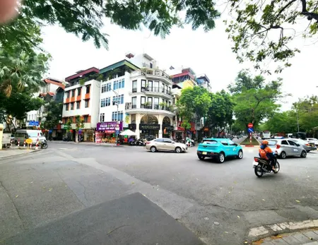 Bán đất vàng ông ích khiêmba đình, 150m2, mặt tiền 8m, ô tô tránh, sẵn gpxd 8 tầng!