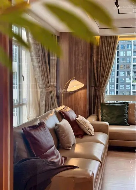 Bán căn hộ nam phúc, dt 135m2, 3 pn, giá 9 tỷ, thông tin 0978 585 *** duy mạnh