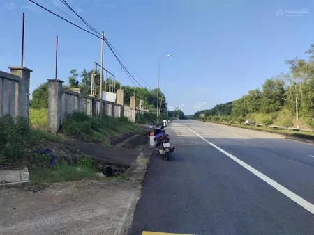 Lô đất 5 sào kha đẹp thích hợp kho xưởng bãi 2500mv 55m mat tiền đường đẹp
