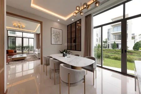 Chính chủ cần tiềnbán gấp biệt thự đơn lập 300m2sổ đỏ lâu dàiview kênh hồsuất hiếm12 tỷ