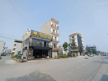 15 tỷ có thể cho thuê đất. lô đất 90m2, mặt tiền 5m. lô góc. đường 9m. đg trũng trên hđ
