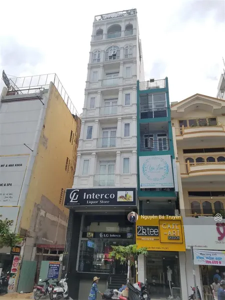 Bán nhà đường phó đức chính quận 1, 4x18m vuông vức nhà 4 tầng ở ngay, sổ hồng trao tay chỉ 17 tỷ