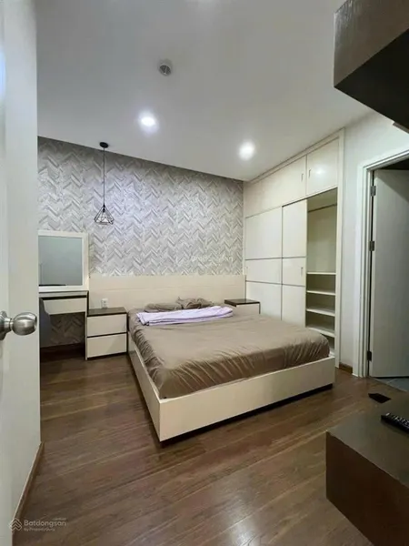 Chủ nhà kẹt tiền cần bán căn hộ 2 phòng ngủ 2wc chung cư mone, full nội thất, sổ hồng chính chủ