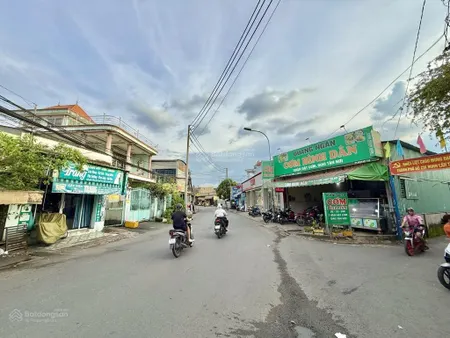 Lô gốc 2 mặt thoáng không qh lộ giới hệ số xd cao, ngay ga metro khu công nghệ cao 240m2 nhỉnh 14t