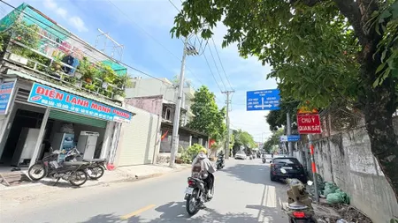 Lô đất hxh ngay tt thủ đức đường phạm văn đồng gần đh cảnh sát ngang ~ 8m giá tốt để chốt