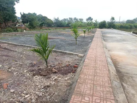 Bán 2 lô đất ven hồ quan sơn, hợp tiến, không khí mát mẻ, tiềm năng tăng giá